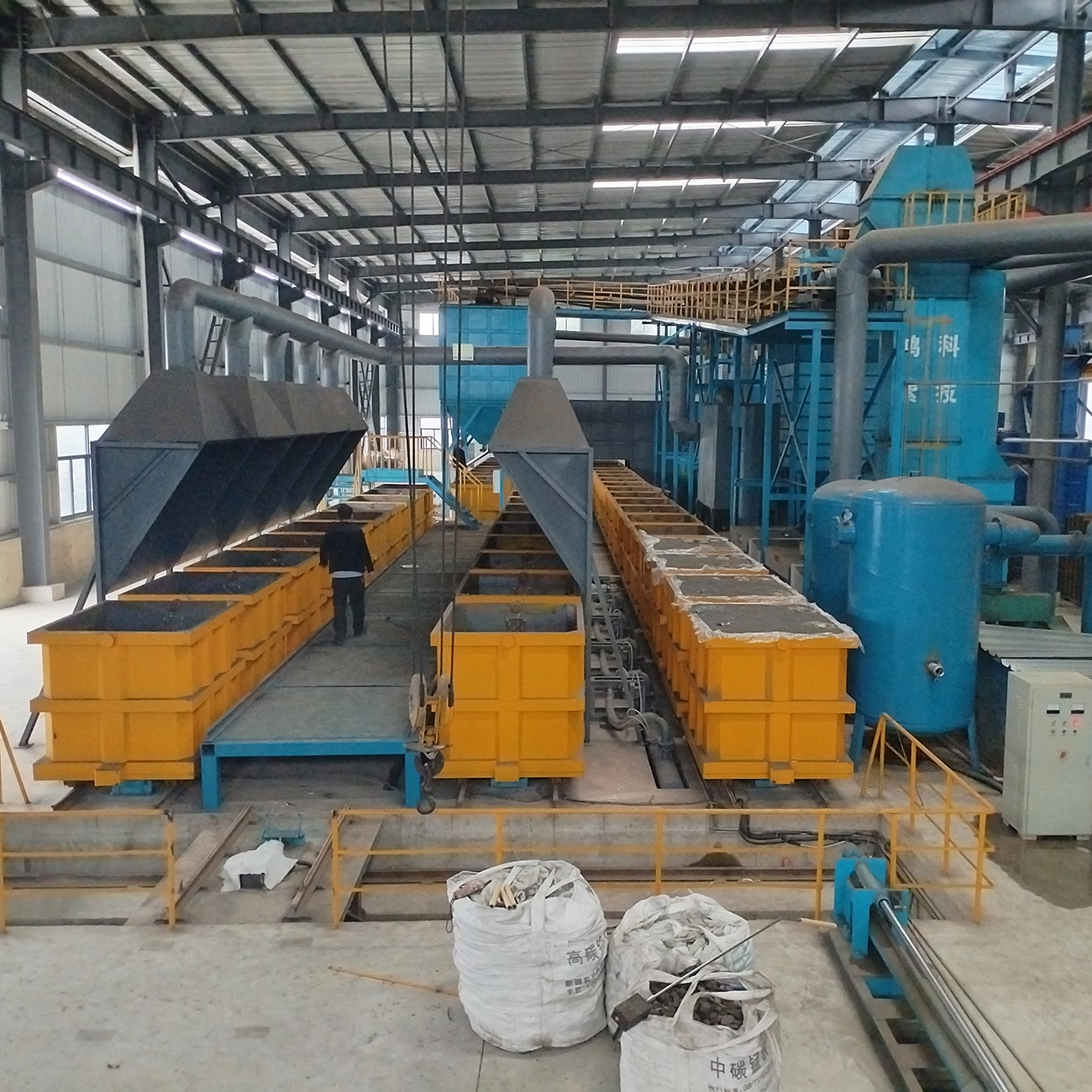 矿业中的SAG磨机的橡胶和Mn-Cr合金铸造复合衬里 