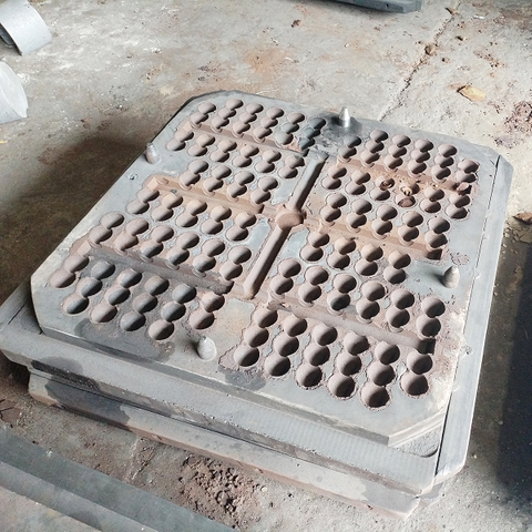 全自动研磨球球铸件的金属模具