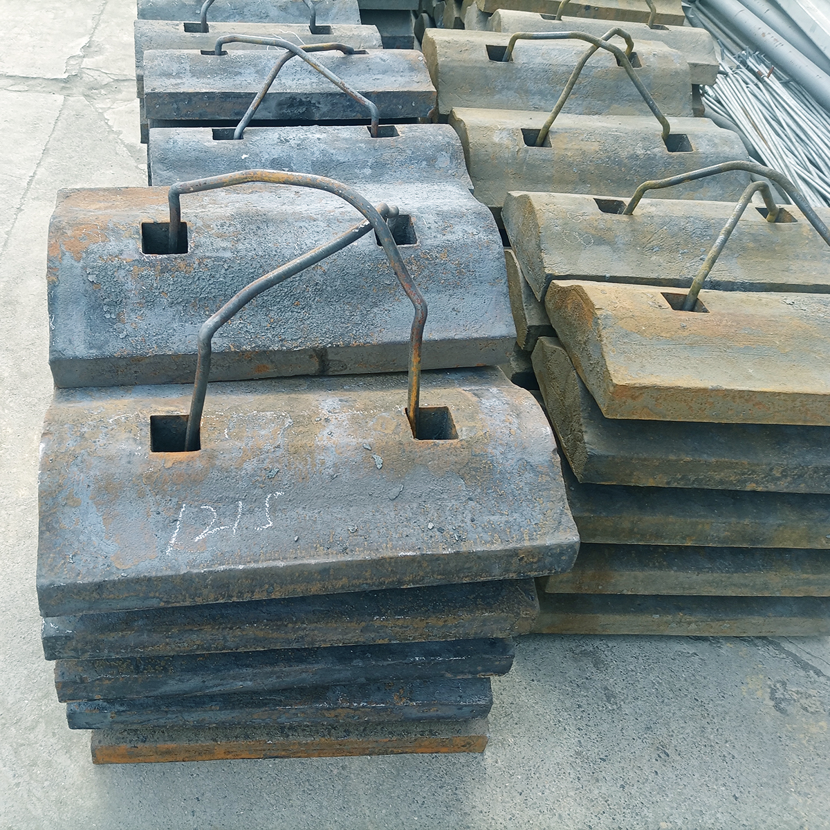 MN13CR2合金钢铸厂衬里板矿业 21*57球磨机 