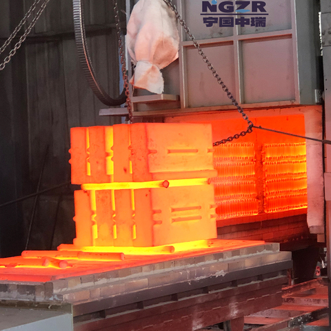 高铬 - 山基安·合金铸造板锤，用于撞击器 