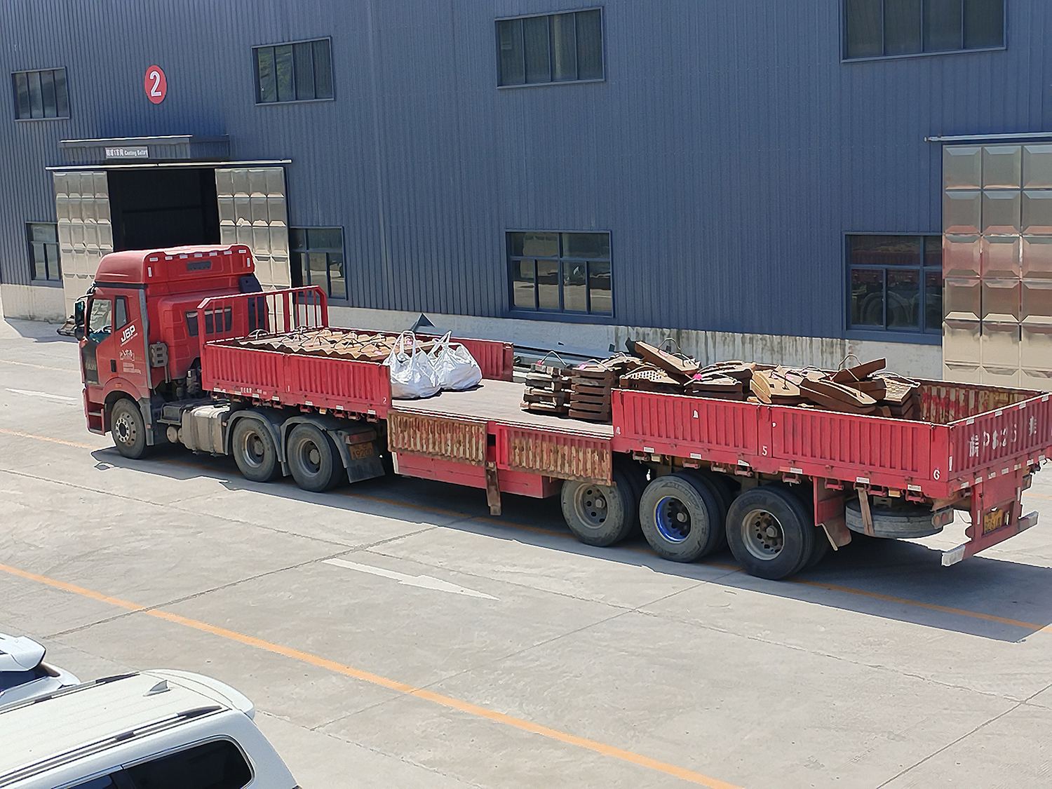 在4月18日至2025年，球磨坊班轮出口到缅甸金矿